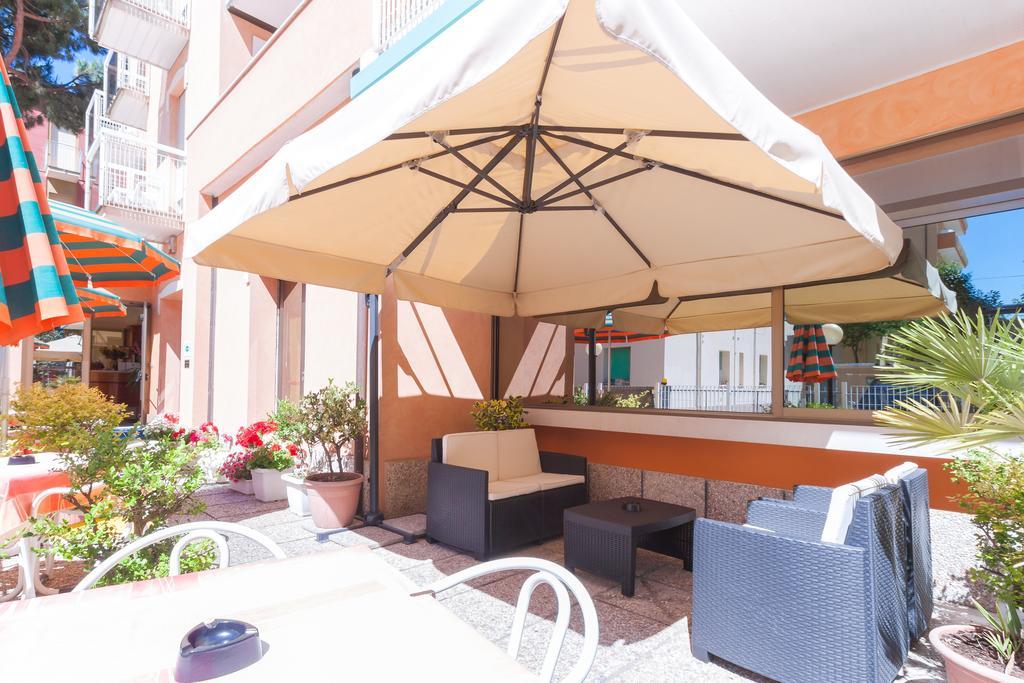 Hotel Paola Garden - Nuova Gestione Bellariva Di Rimini Exteriör bild